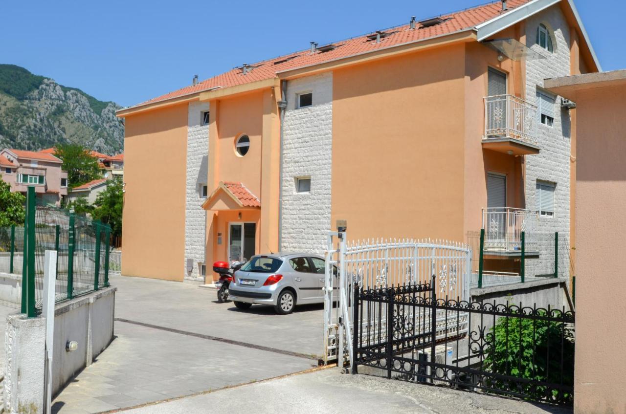 Tea Lux Apartment Kotor Eksteriør billede