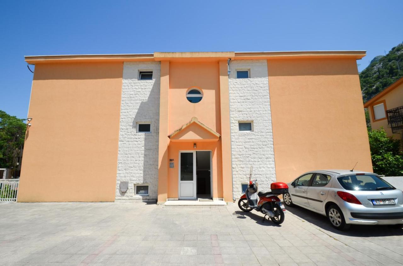 Tea Lux Apartment Kotor Eksteriør billede