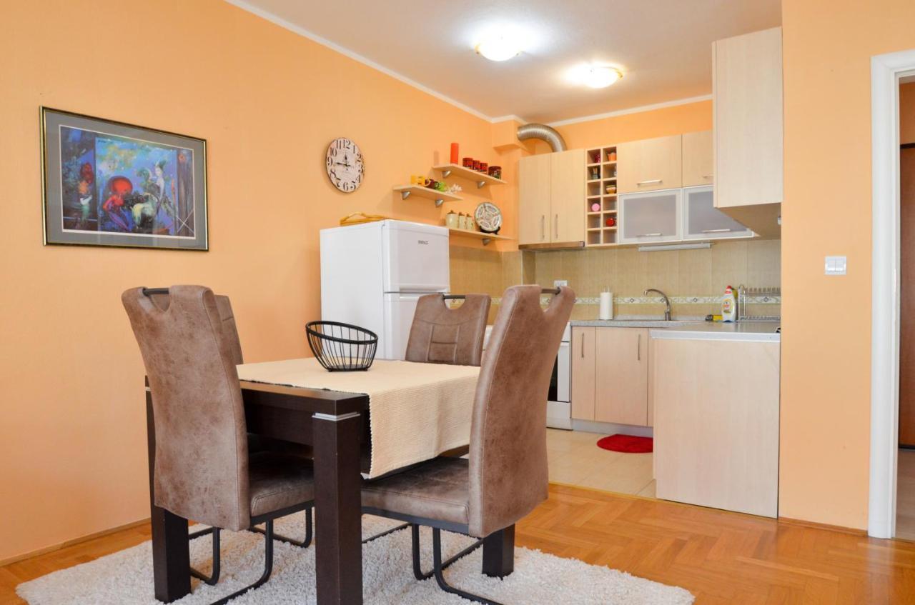 Tea Lux Apartment Kotor Eksteriør billede