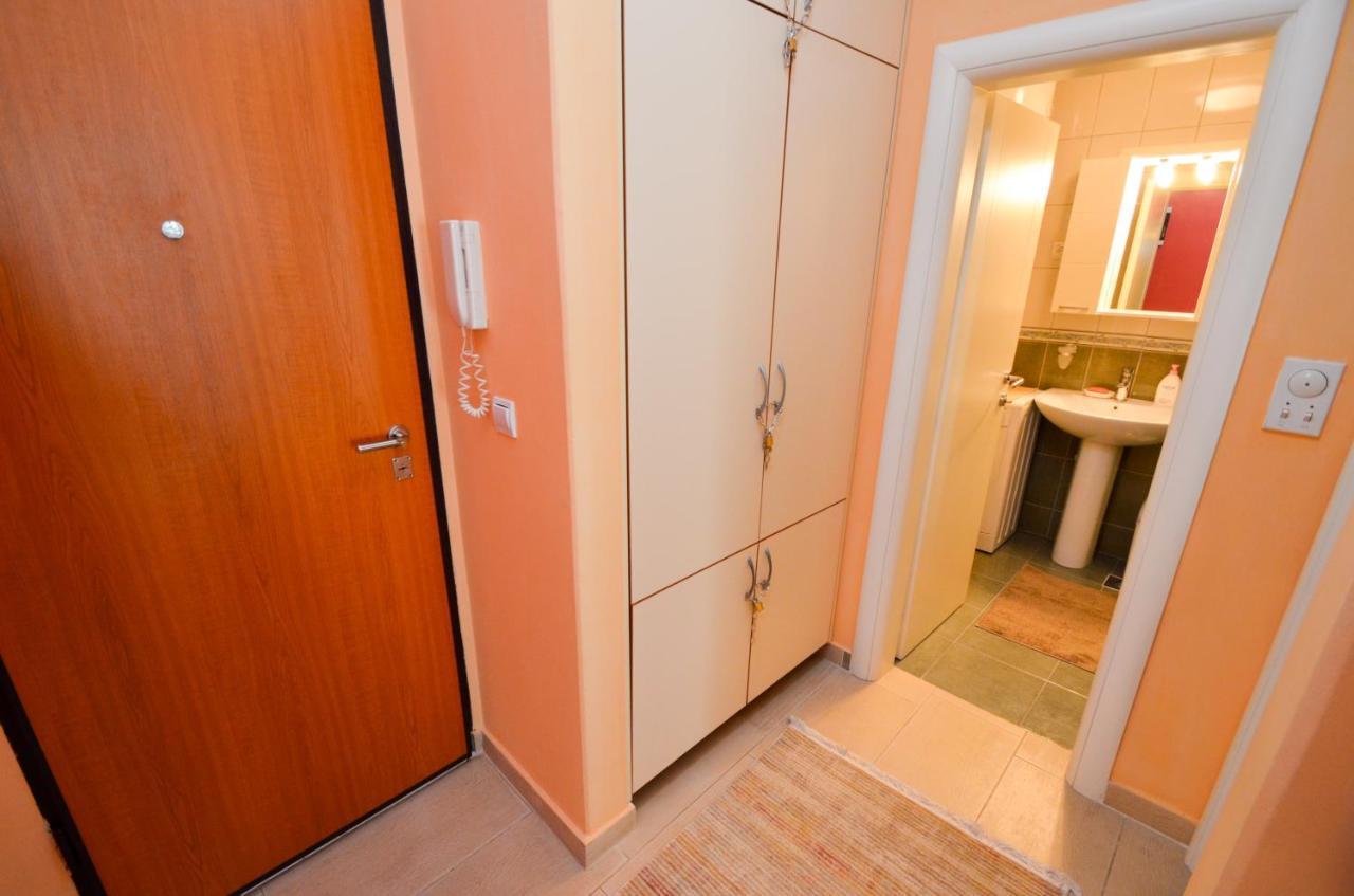 Tea Lux Apartment Kotor Eksteriør billede